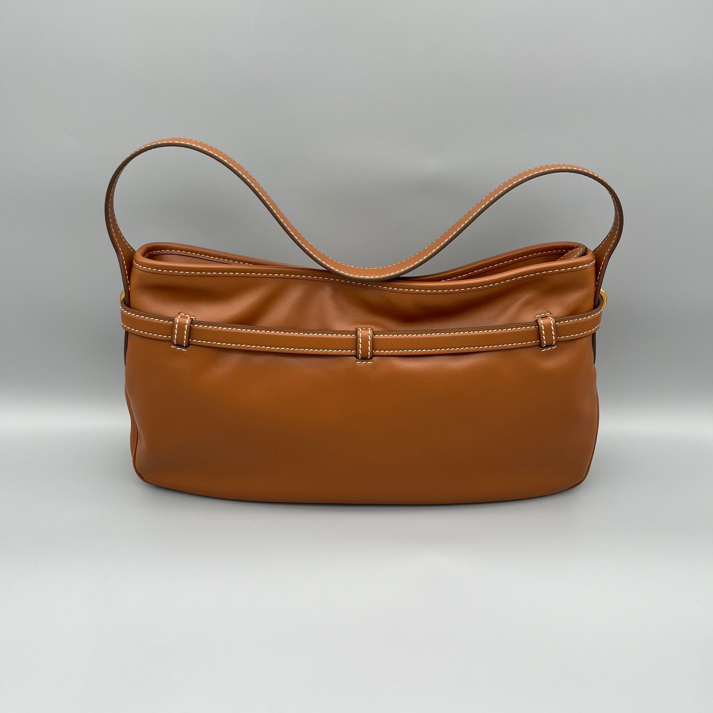 Exklusive Miu Miu Aventure Bag in Braun Cognac – italienische Luxus-Tasche für Damen