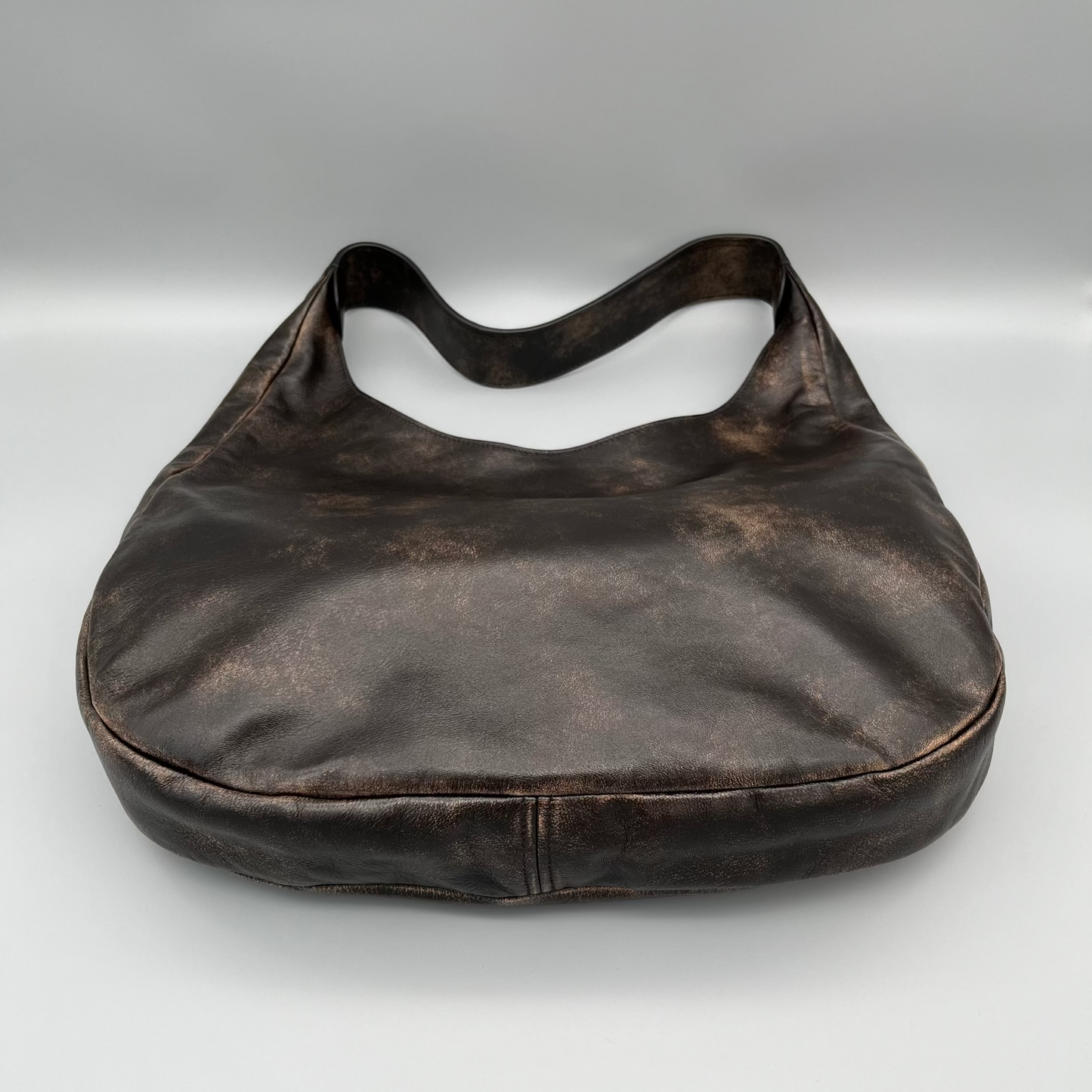 Miu Miu Hobo Bag Braun – elegante Designer Bag aus Leder als Luxusaccessoire