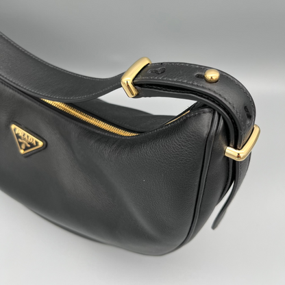 Prada Arqué Large Bag Schwarz – elegante Designer Bag aus hochwertigem Leder