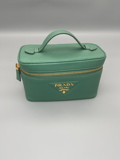 Prada ,Schultertasche, Mini ,Leder, Mint, Luxushandtasche, Kofferstil, Kosmetiktaschenstil